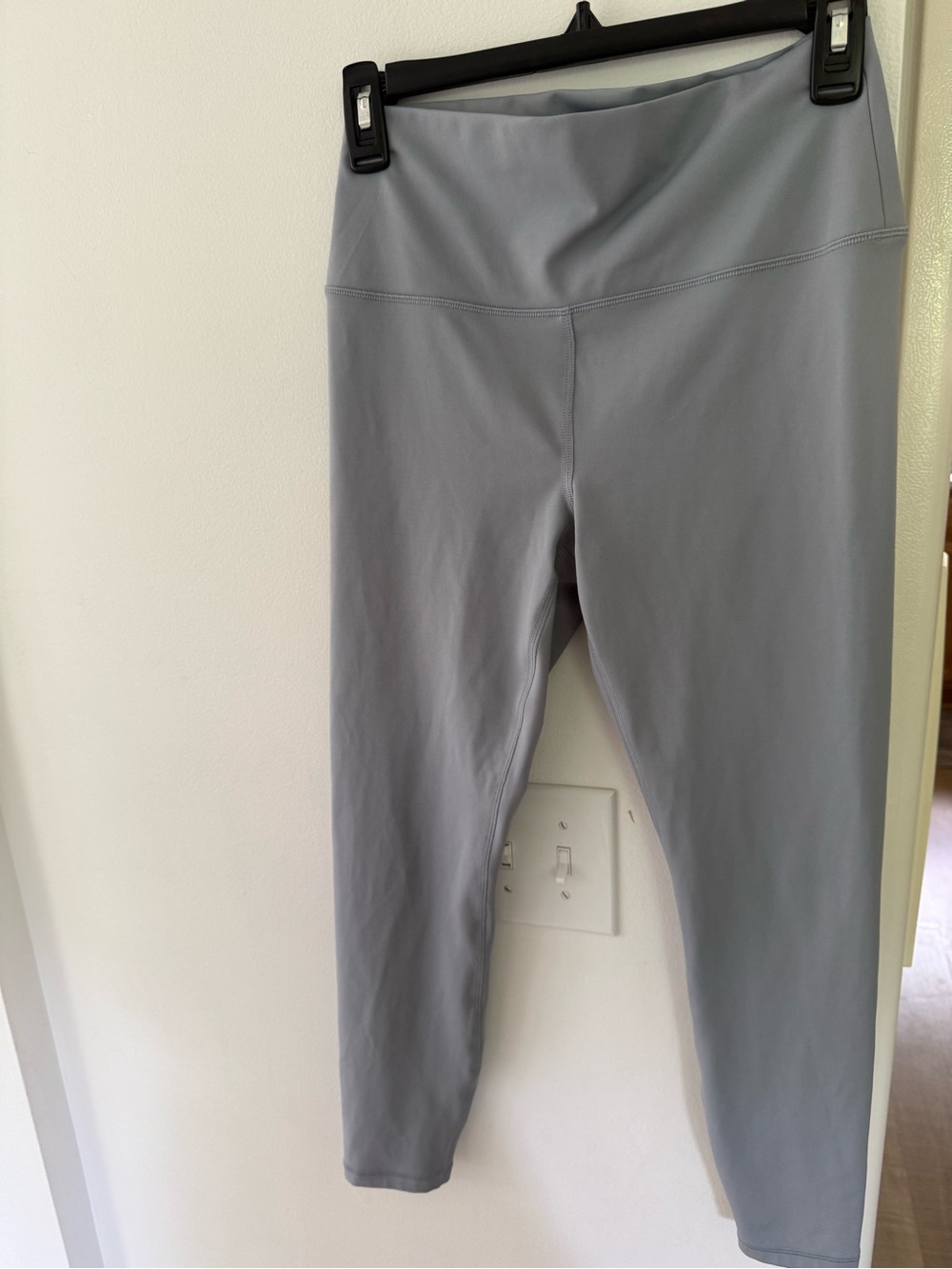 Light Gray High-Waist Active Leggings